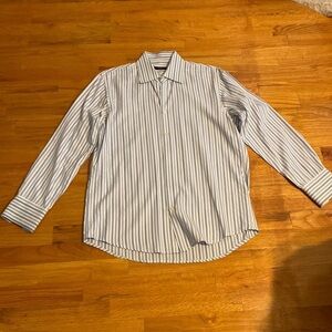 Men’s Boss/Hugo Boss button down shirt. Size 16.5 32/33